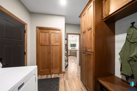 Entry Way - 1012 S Nicholas Ave, Brandon, SD 57005 photo 2 of 5
