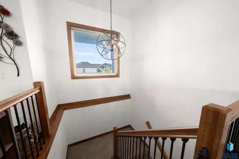 Entry Way - 1012 S Nicholas Ave, Brandon, SD 57005 photo 3 of 5