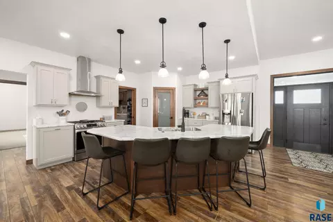Kitchen - 1012 S Nicholas Ave, Brandon, SD 57005 photo 11 of 11