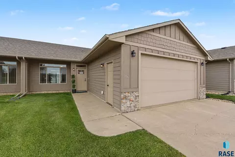 Exterior - 3513 E Bison Trl, Sioux Falls, SD 57108 photo 2 of 6