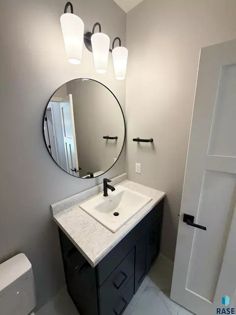 Bath - 5103 E 67th St, Sioux Falls, SD 57108 photo 1 of 3