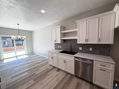 Kitchen - 5103 E 67th St, Sioux Falls, SD 57108 photo 1 of 1