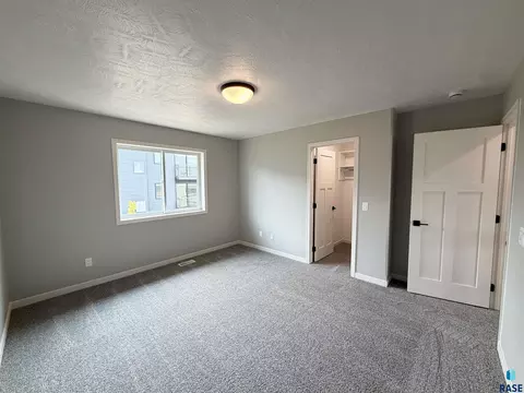 Bedroom - 5103 E 67th St, Sioux Falls, SD 57108 photo 3 of 3