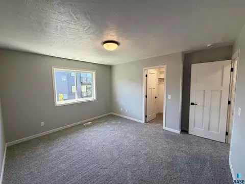 Bedroom - 5103 E 67th St, Sioux Falls, SD 57108 photo 3 of 3
