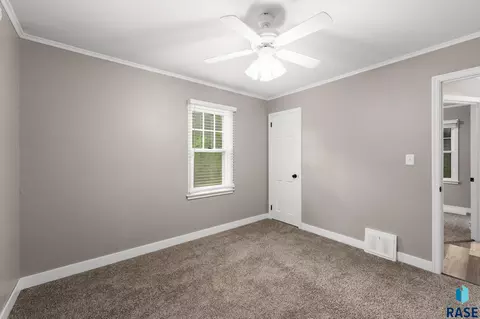 Bedroom - 101 E 103 E 31st St, Sioux Falls, SD 57105 photo 4 of 4