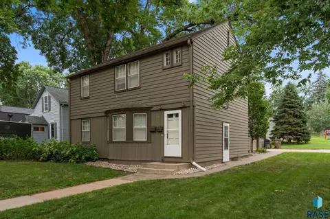 Exterior - 101 E 103 E 31st St, Sioux Falls, SD 57105 photo 3 of 10