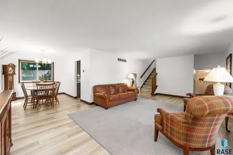 Living - 2433 E Stanton Dr, Sioux Falls, SD 57103 photo 3 of 6