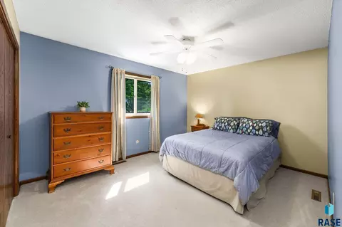Bedroom - 2433 E Stanton Dr, Sioux Falls, SD 57103 photo 4 of 4