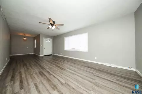 Living - 501 S 5th Ave, Brandon, SD 57005 photo 1 of 4