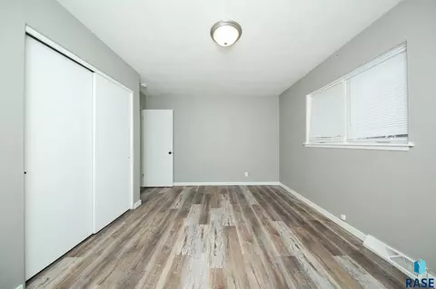 Bedroom - 501 S 5th Ave, Brandon, SD 57005 photo 2 of 3