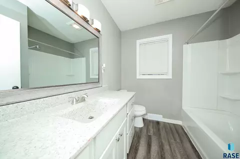 Bath - 501 S 5th Ave, Brandon, SD 57005 photo 1 of 1