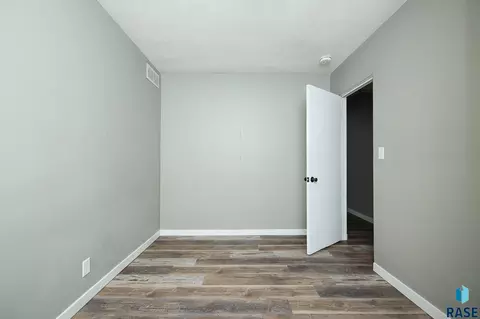 Bedroom - 501 S 5th Ave, Brandon, SD 57005 photo 1 of 3