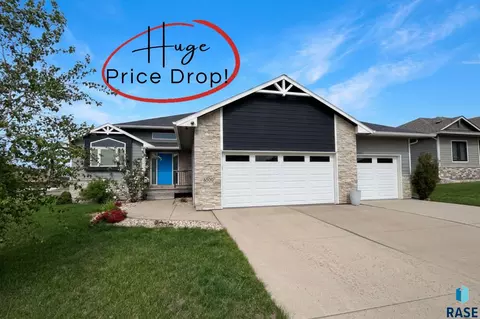 Exterior - 6500 E Steamboat Trl, Sioux Falls, SD 57110 photo 2 of 5