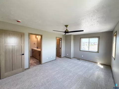 Bedroom - 5119 E 67th St, Sioux Falls, SD 57108 photo 3 of 3