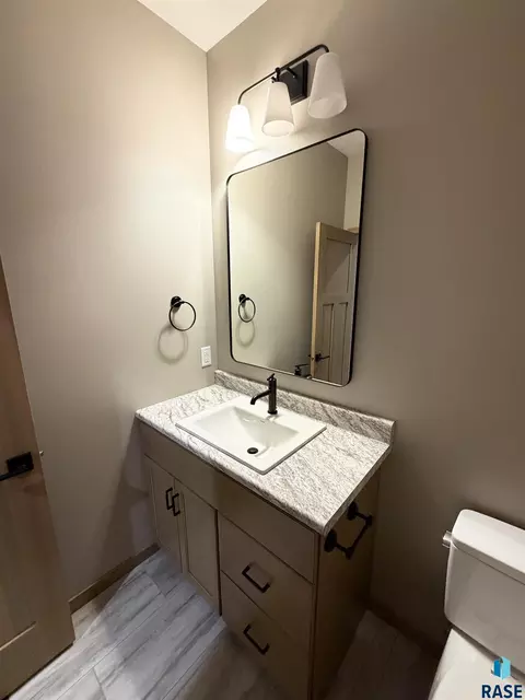 Bath - 5119 E 67th St, Sioux Falls, SD 57108 photo 1 of 2