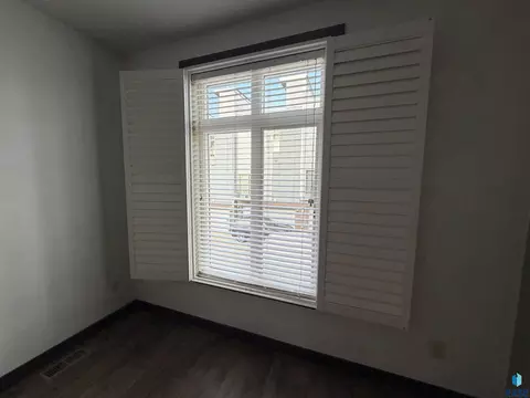 Bedroom - 226 E Residence Pl, Sioux Falls, SD 57104 photo 1 of 5