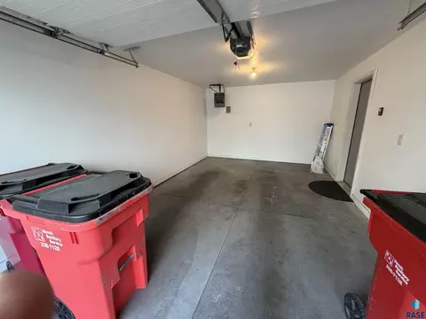 Other - 226 E Residence Pl, Sioux Falls, SD 57104 photo 7 of 8