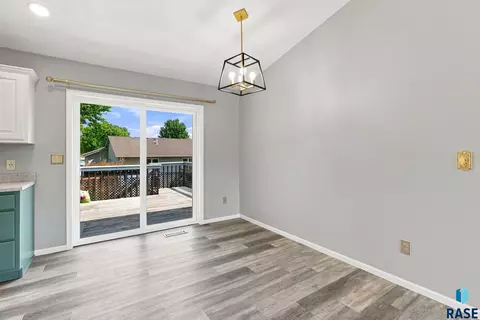 Dining - 4404 E Steeple Cir, Sioux Falls, SD 57103 photo 1 of 1