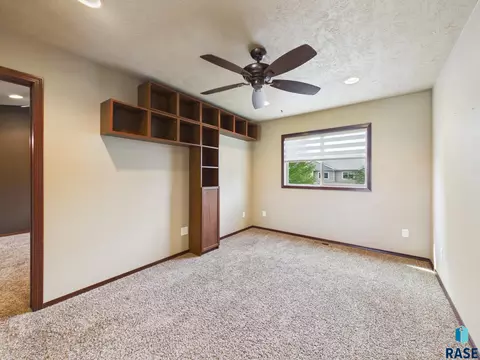 Bedroom - 2900 E Indigo Pl, Sioux Falls, SD 57108 photo 5 of 5