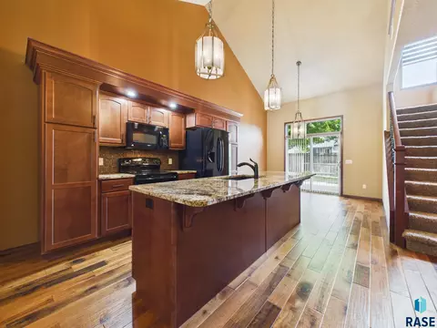 Kitchen - 2900 E Indigo Pl, Sioux Falls, SD 57108 photo 1 of 2