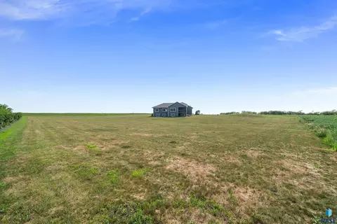 Exterior - 25398 454th Ave, Montrose, SD 57048 photo 11 of 11