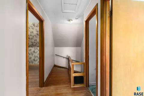 Entry Way - 804 E 5th St, Canton, SD 57013 photo 1 of 1