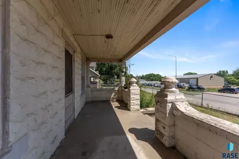 Exterior - 804 E 5th St, Canton, SD 57013 photo 7 of 14