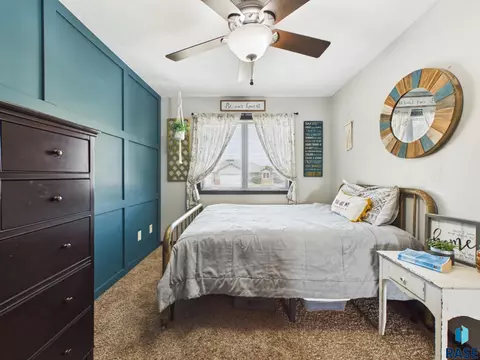 Bedroom - 809 E Leslie Dr, Garretson, SD 57030 photo 3 of 5