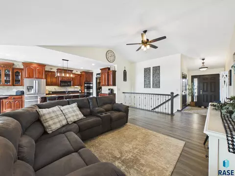 Other - 809 E Leslie Dr, Garretson, SD 57030 photo 3 of 7