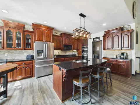 Kitchen - 809 E Leslie Dr, Garretson, SD 57030 photo 2 of 3