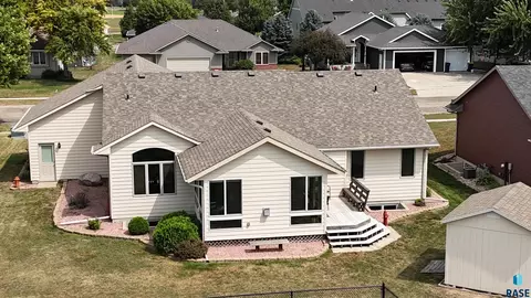 View/Area - 809 E Leslie Dr, Garretson, SD 57030 photo 1 of 1