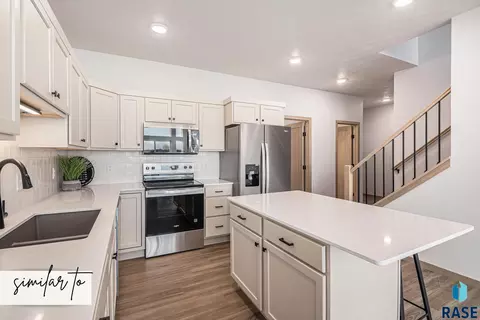 Kitchen - 3516 S Jerome Pl, Sioux Falls, SD 57106 photo 1 of 2