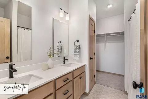 Bath - 3516 S Jerome Pl, Sioux Falls, SD 57106 photo 1 of 1