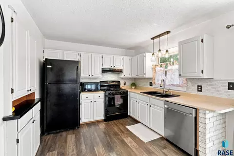 Kitchen - 233 N Meyer Ln, Sioux Falls, SD 57103 photo 1 of 2