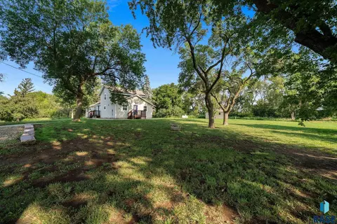 Exterior - 47608 300th St, Alcester, SD 57001 photo 3 of 8