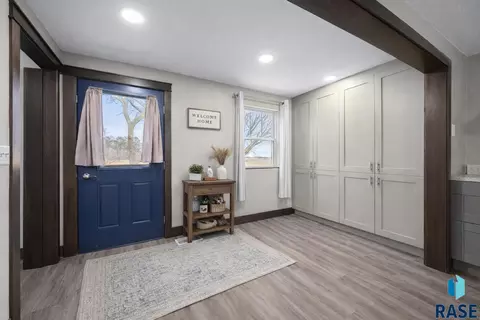 Entry Way - 47608 300th St, Alcester, SD 57001 photo 1 of 5