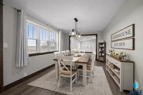 Dining - 47608 300th St, Alcester, SD 57001 photo 1 of 2