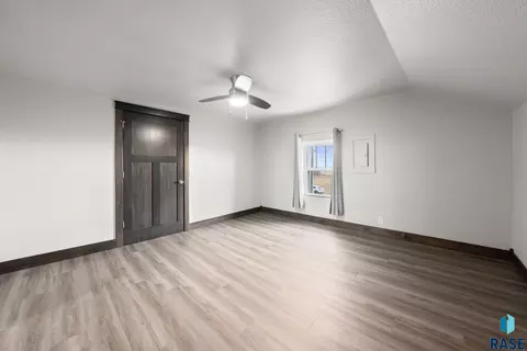 Bedroom - 47608 300th St, Alcester, SD 57001 photo 4 of 7