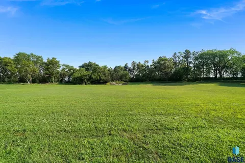 Exterior - 47608 300th St, Alcester, SD 57001 photo 6 of 8