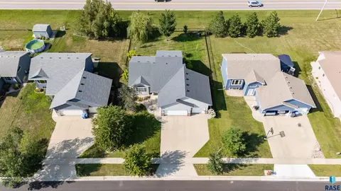 View/Area - 616 St Gregory St, Harrisburg, SD 57032 photo 8 of 11