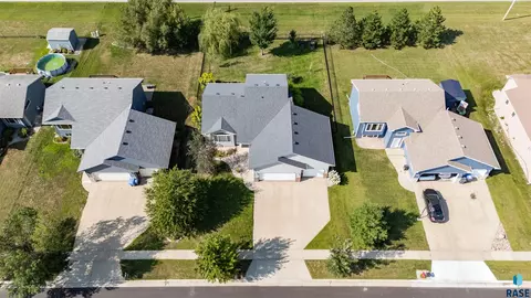 View/Area - 616 St Gregory St, Harrisburg, SD 57032 photo 1 of 11