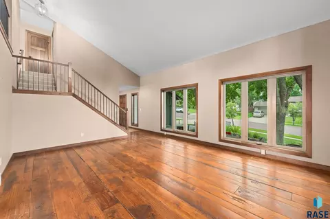 Other - 308 E Aspen Dr, Sioux Falls, SD 57105 photo 1 of 29