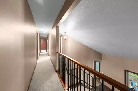 Entry Way - 308 E Aspen Dr, Sioux Falls, SD 57105 photo 3 of 4