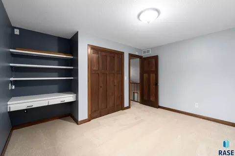 Bedroom - 308 E Aspen Dr, Sioux Falls, SD 57105 photo 9 of 9