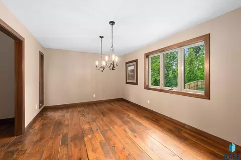 Other - 308 E Aspen Dr, Sioux Falls, SD 57105 photo 2 of 29