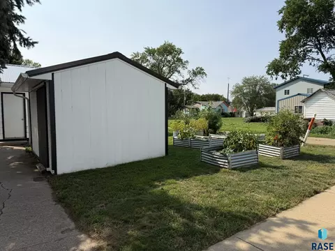 Exterior - 310 E 3rd St, Bridgewater, SD 57319 photo 10 of 14