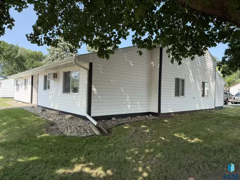 Exterior - 310 E 3rd St, Bridgewater, SD 57319 photo 7 of 14