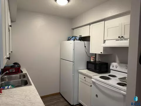 Kitchen - 310 E 3rd St, Bridgewater, SD 57319 photo 5 of 10
