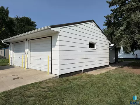 Other - 310 E 3rd St, Bridgewater, SD 57319 photo 8 of 23