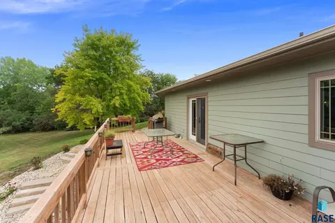 Exterior - 25876 481st Ave, Brandon, SD 57005 photo 5 of 15
